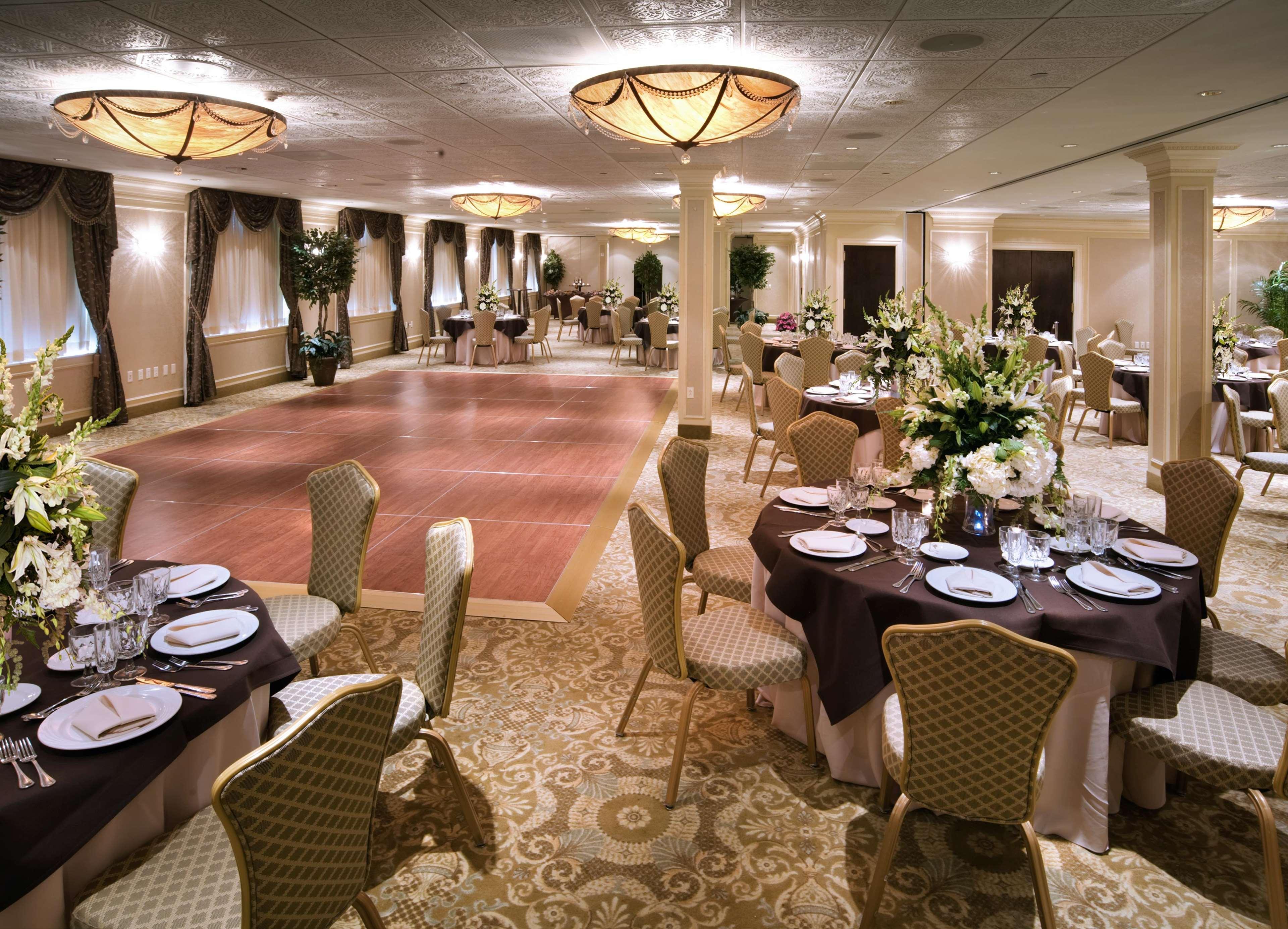 Hotel Doubletree By Hilton Nanuet Exterior foto
